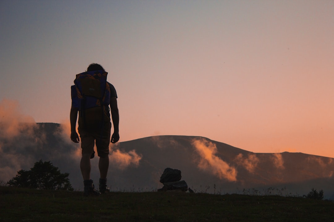 From Luxury Lodges to Budget Tents: Navigating the Spectrum of Outdoor Travel